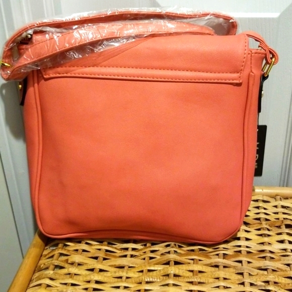 MoDA of NY Fun Buckle Square Xbody - Picture 7 of 11
